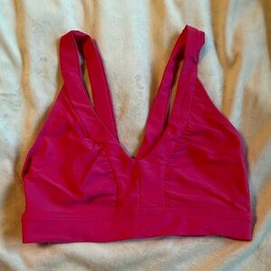 V-Neck Sports Bra in Magenta